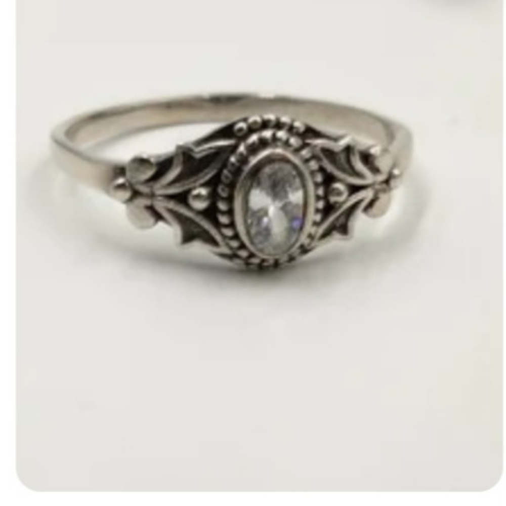 925 Sterling Silver Ring Size 7